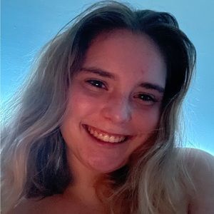 Meet your Posher, Alia